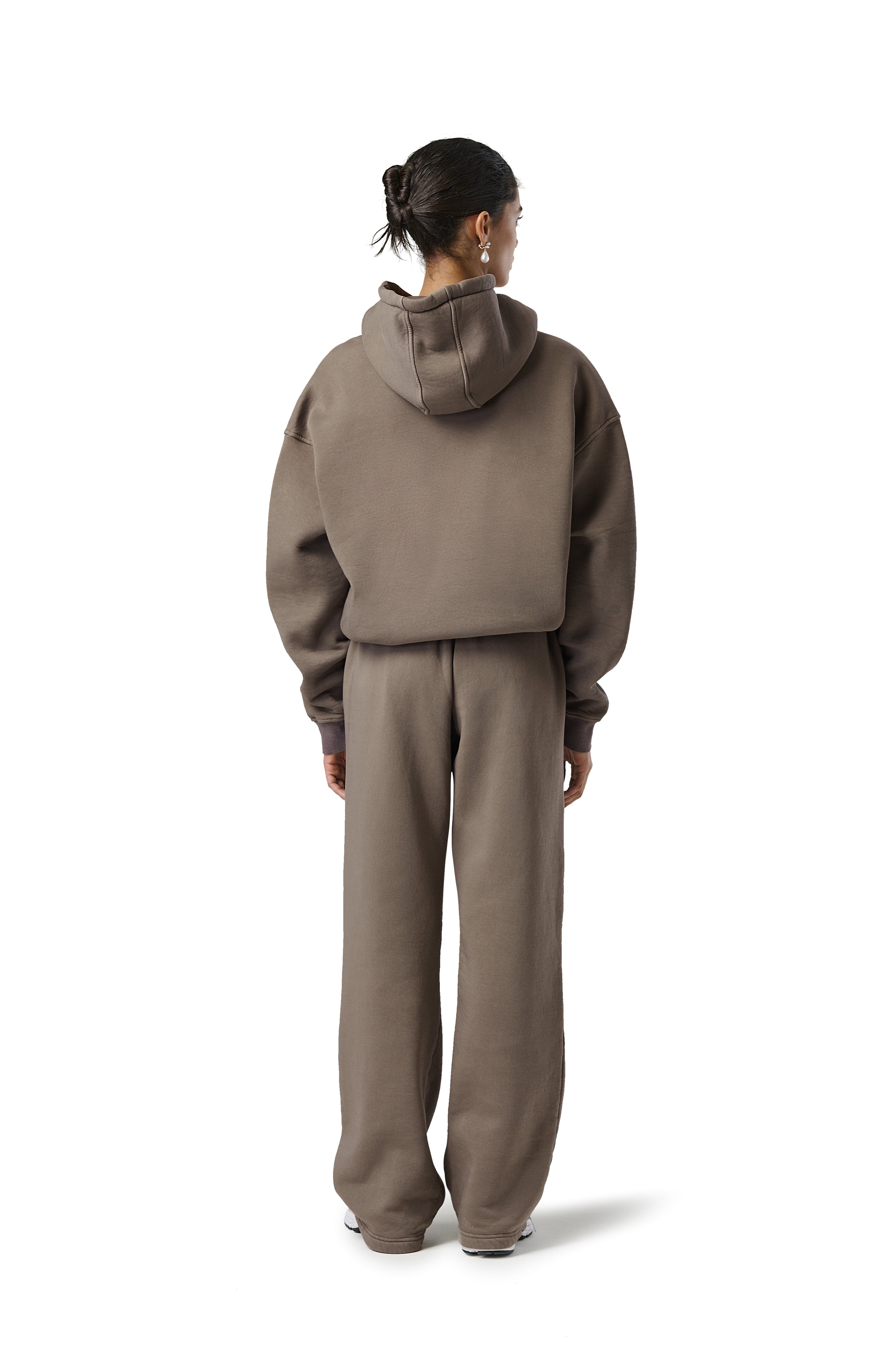 Model Iman is 5'8 and wears size S.